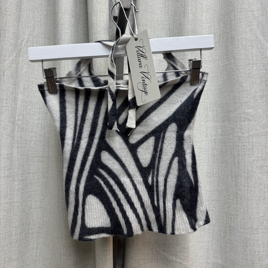 Abstract Gray & White Knit Halter Tank Top
