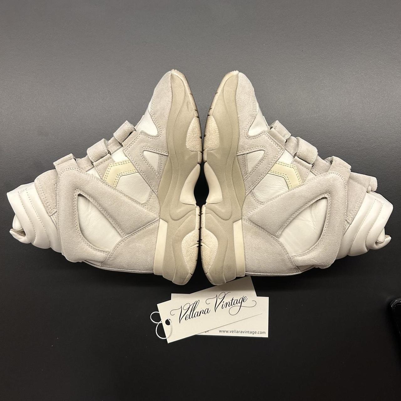 Isabel Marant Women's Grey and Cream Trainers