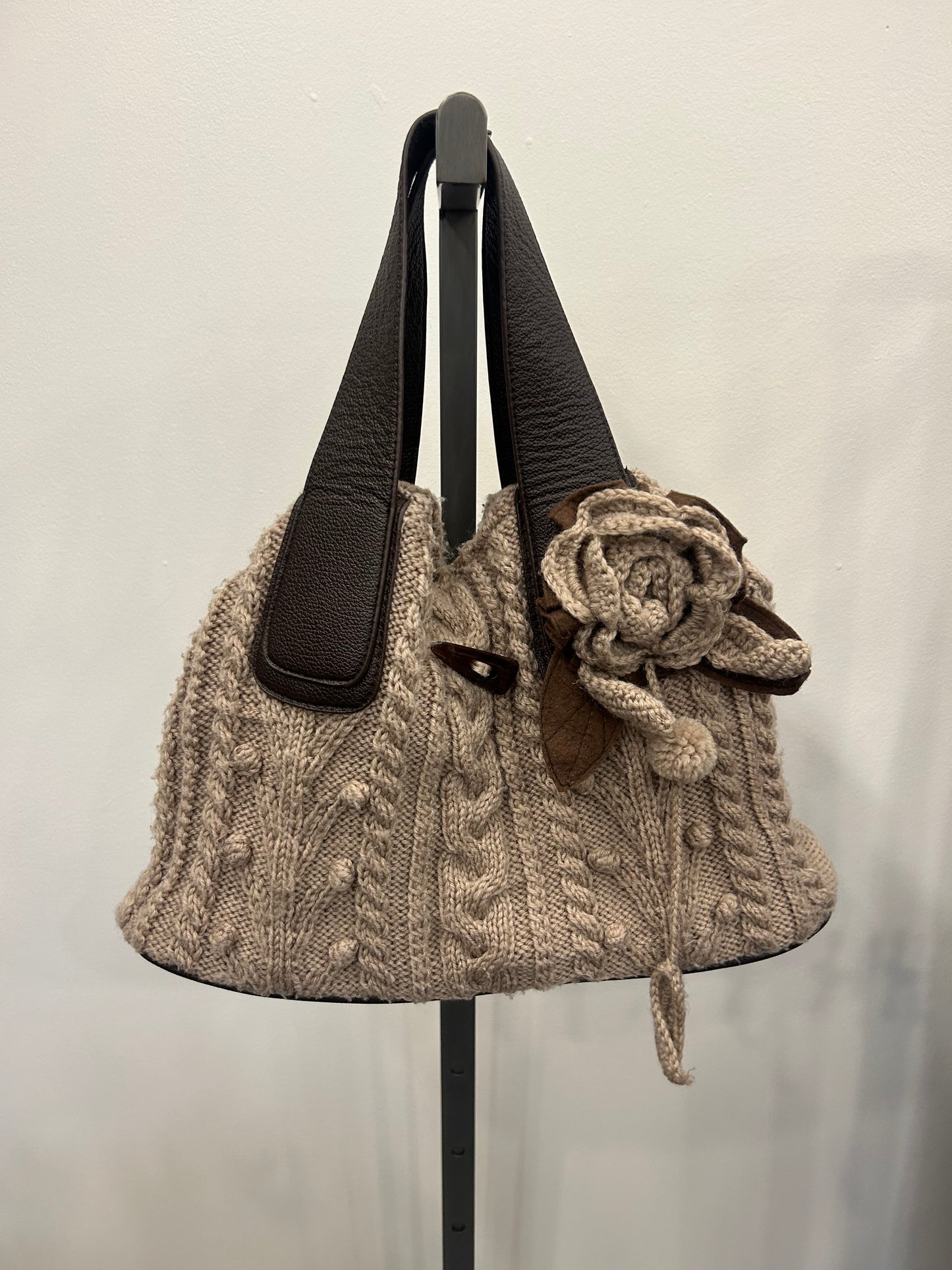 Knit Flower Slouch Bag