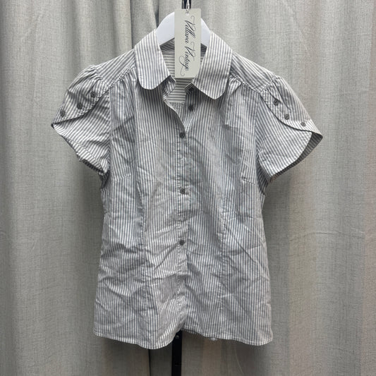 Gray & White Striped Short Sleeve Button-Down Blouse w/ Button Details