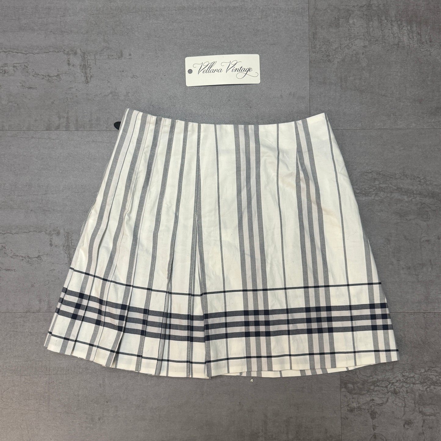 Burberry White Plaid Pleated Skirt