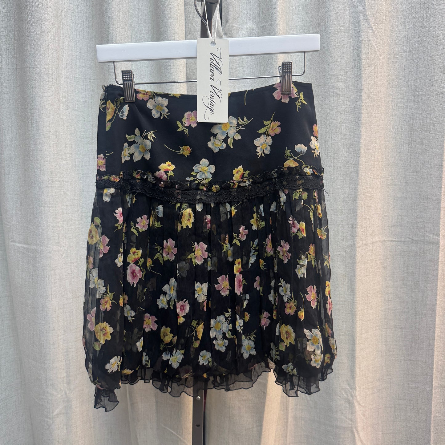 Luisa Spagnoli Black Floral Silk Bow Tank Top and Skirt Set