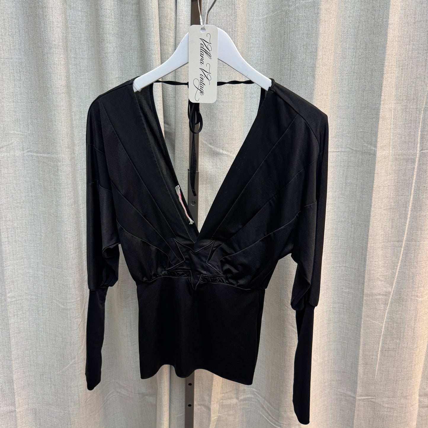 Black Star Open-Back Long Sleeve Top